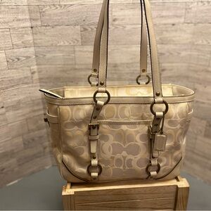 Coach Cream Signature Shoulder Bag